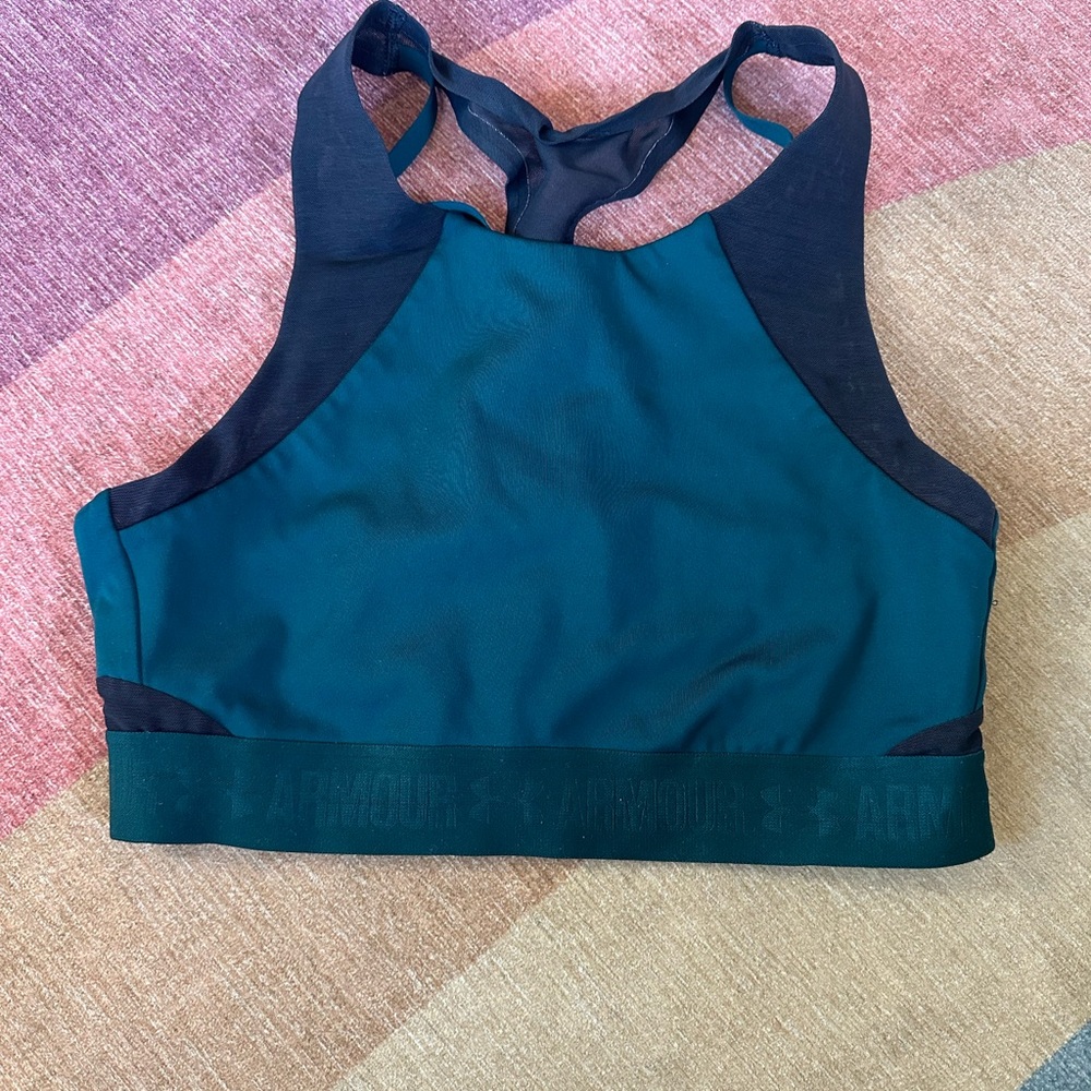 Under armor sports bra M